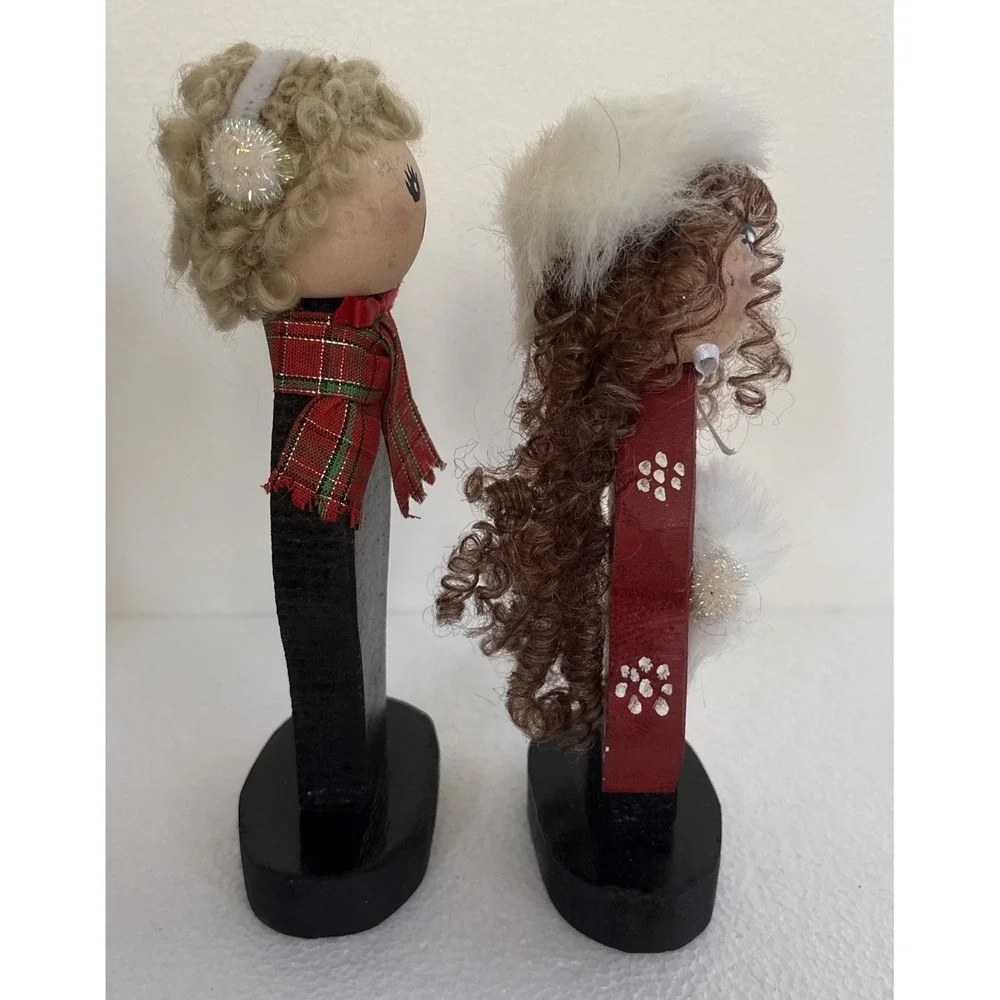 Wooden Family Christmas Carolers By Katherine Harris‎ & Carl 2000 Vintage